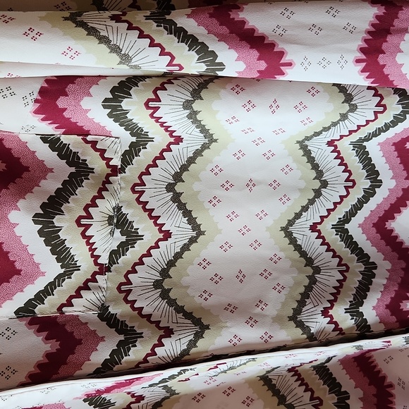 Candie's Long-Sleeved Blouse Size S Color Pink/White/Green - Picture 8 of 8